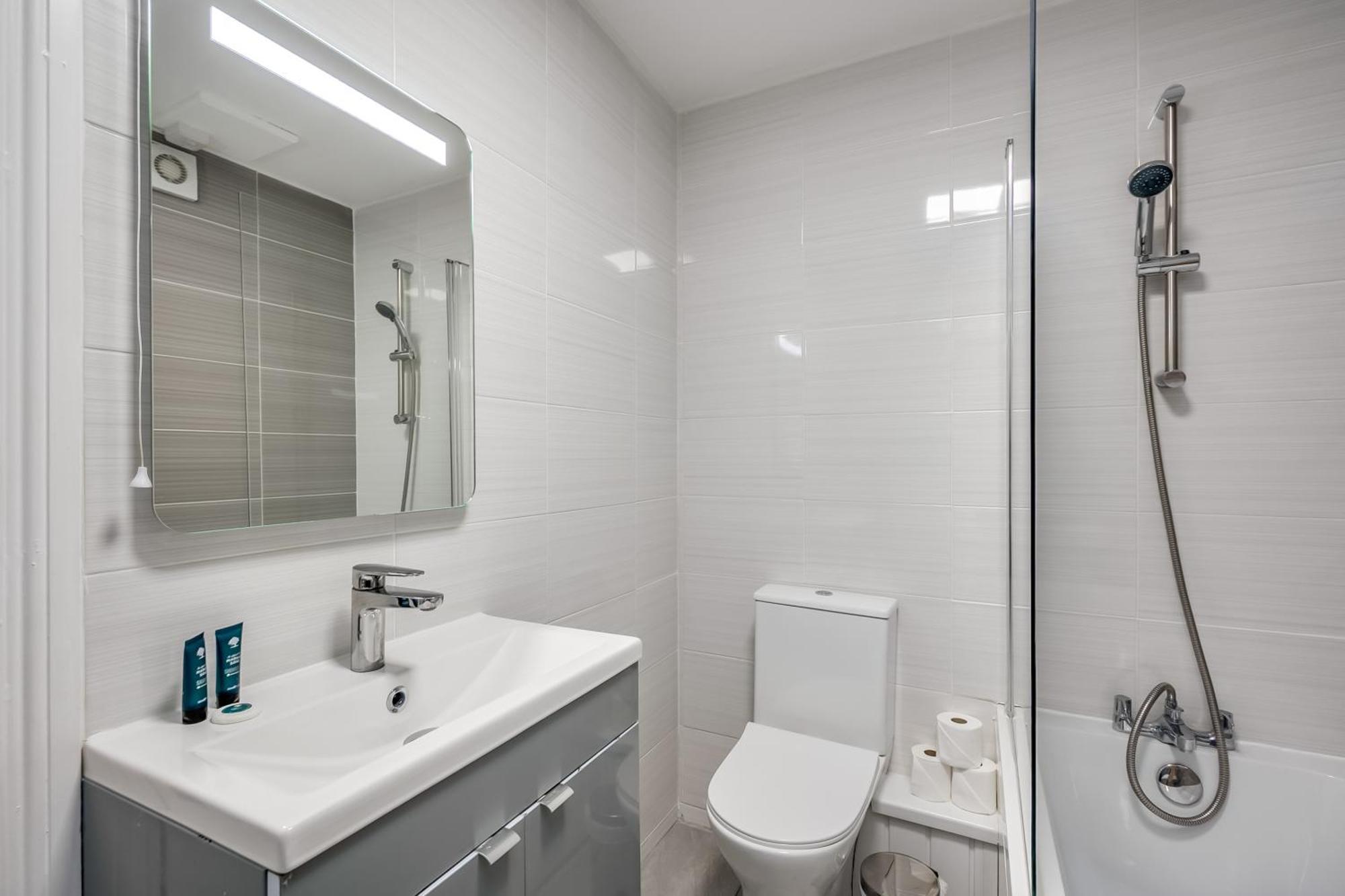 Central Belfast Apartments Queen'S Hideaway Zewnętrze zdjęcie